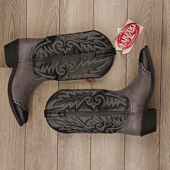 LAREDO Flagstaff Grey Black Leather Cowboy Pointed Toe Western Boots‎ Sz 8 D NEW